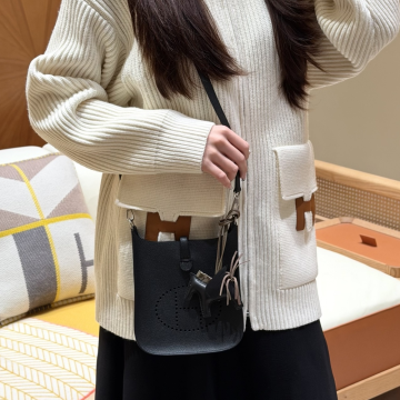 최고퀄 올수공 에르메스 에블린 16 블랙 엡송 가죽 실버 하드웨어